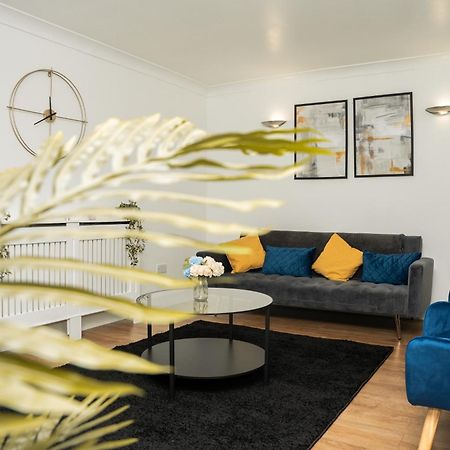 Stylish 3 Bed House With Free Parking Villa Leeds  Exterior photo